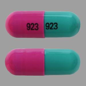 Pill 923 923 Green & Pink Capsule/Oblong is Lansoprazole Delayed-Release