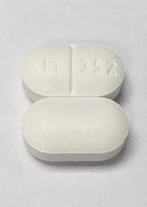 Pill n 352 White Capsule/Oblong is Acetaminophen and Hydrocodone Bitartrate