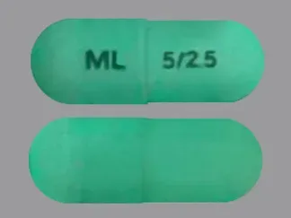Pill ML 5/2.5 Green Capsule/Oblong is Chlordiazepoxide Hydrochloride and Clidinium Bromide