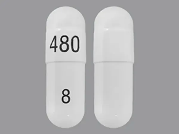 Pill 480 8 White Capsule/Oblong is Silodosin