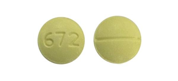 Pill 672 Yellow Round is Carbidopa and Levodopa