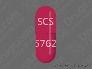 Pill SCS 5762 Red Capsule-shape is Piroxicam