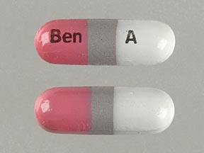 Pill Ben A Pink & White Oval is Benadryl Allergy Kapgels