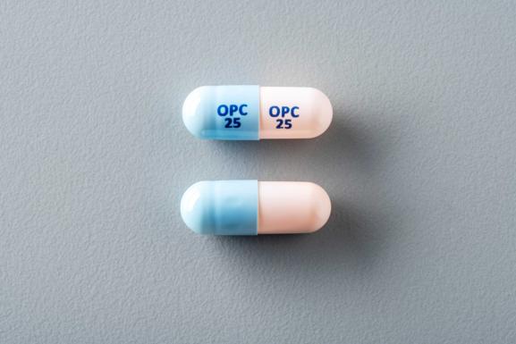Pill OPC 25 OPC 25 Blue & Pink Capsule-shape is Ongentys