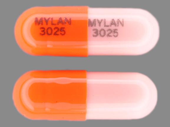 Clomipramine hydrochloride 25 mg MYLAN 3025 MYLAN 3025