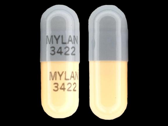 Pill MYLAN 3422 MYLAN 3422 Gray Capsule-shape is Nitrofurantoin (Monohydrate/Macrocrystals)