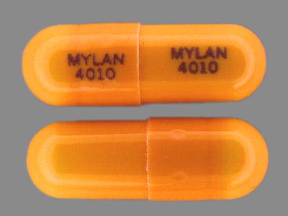 Pill MYLAN 4010 MYLAN 4010 Orange Capsule-shape is Temazepam