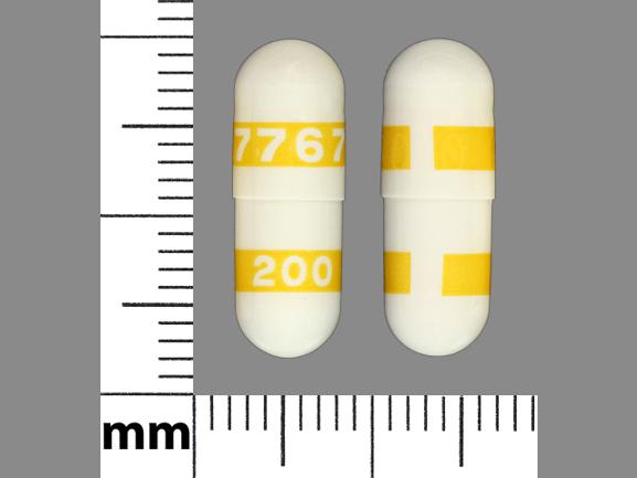 Pill 7767 200 White Capsule/Oblong is Celecoxib