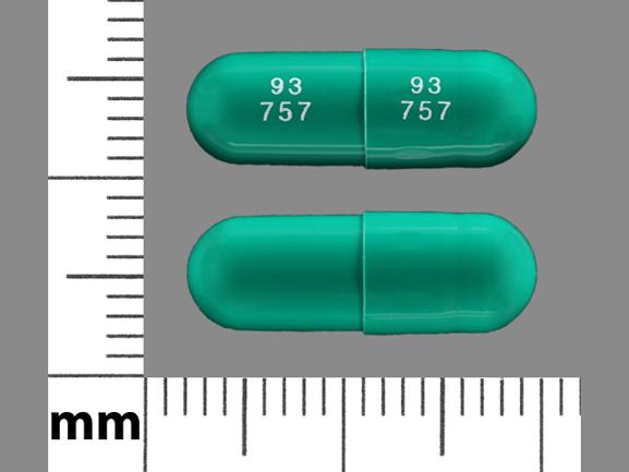 Pill 93 757 93 757 Green Capsule-shape is Piroxicam